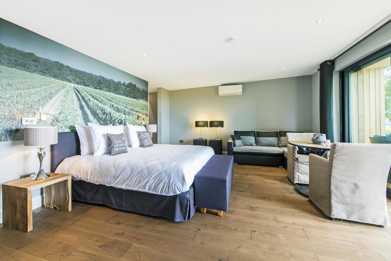 Tinwood Estate Vineyard Lodges Chichester Eksteriør billede